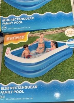 EX CAT HIGH ST SUMMER POOLS RETURNS PALLET 6887649