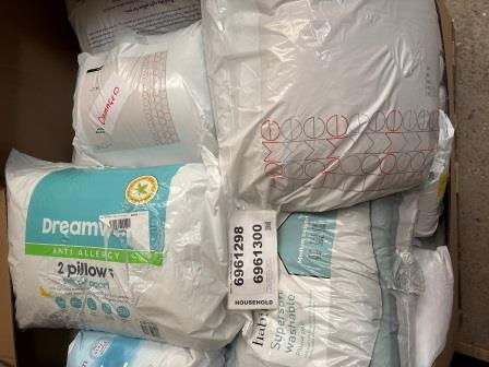 EX CAT HIGH ST BEDDING RETURNS PALLET 6961298/6961300 - Click Image to Close